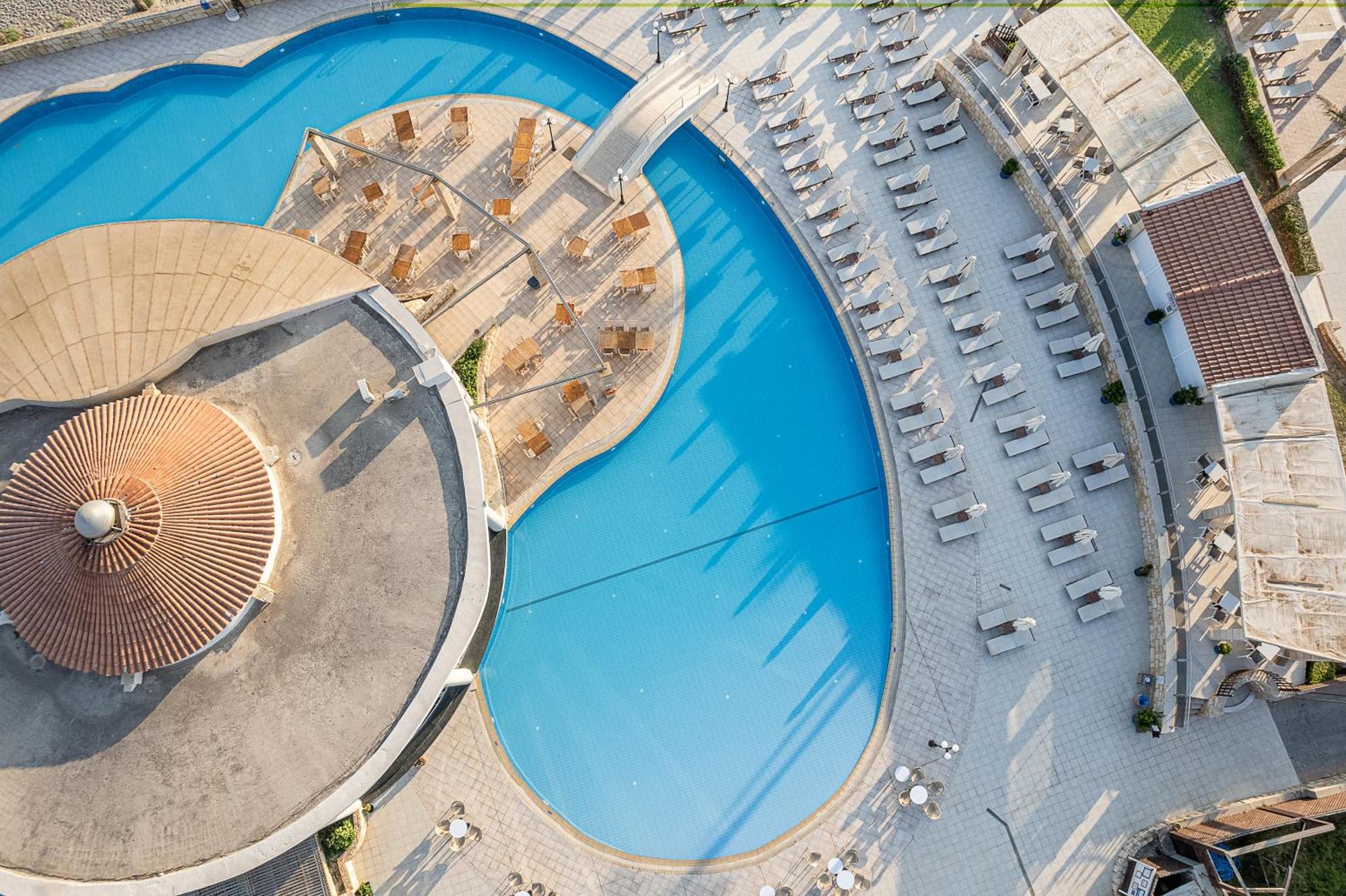 Caldera Beach Gerani  Buitenkant foto